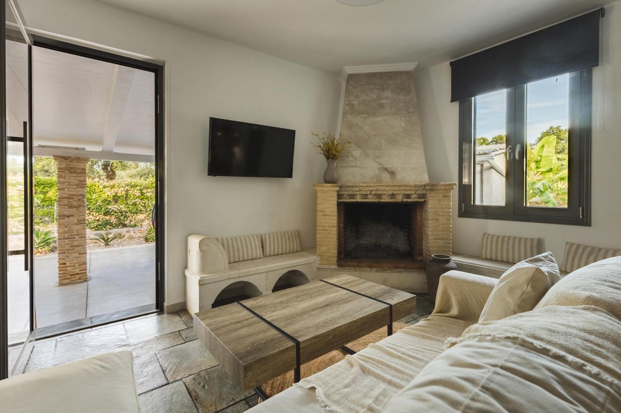 Binios Villa - Private Pool, Walking Distance From The Beach Ανω Βασιλικος Εξωτερικό φωτογραφία