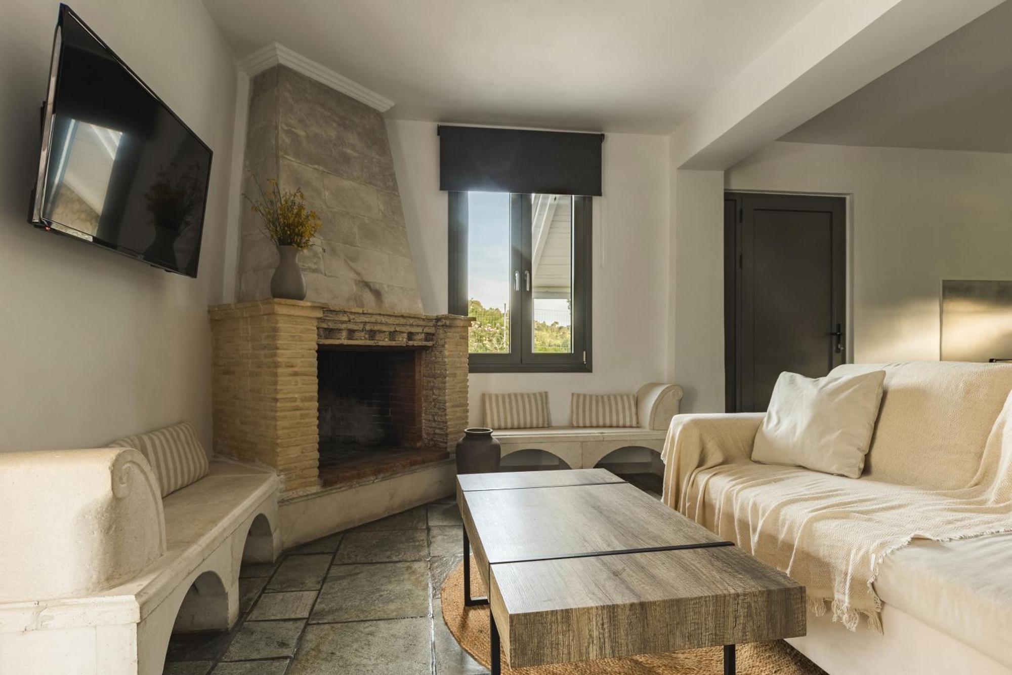 Binios Villa - Private Pool, Walking Distance From The Beach Ανω Βασιλικος Εξωτερικό φωτογραφία